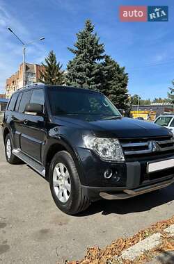 Внедорожник / Кроссовер Mitsubishi Pajero Wagon 2010 в Лубнах