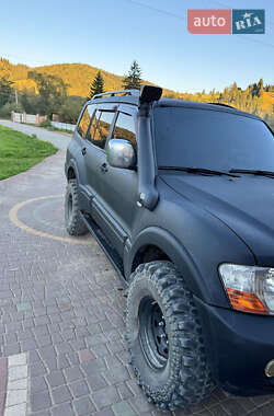 Внедорожник / Кроссовер Mitsubishi Pajero Wagon 2004 в 