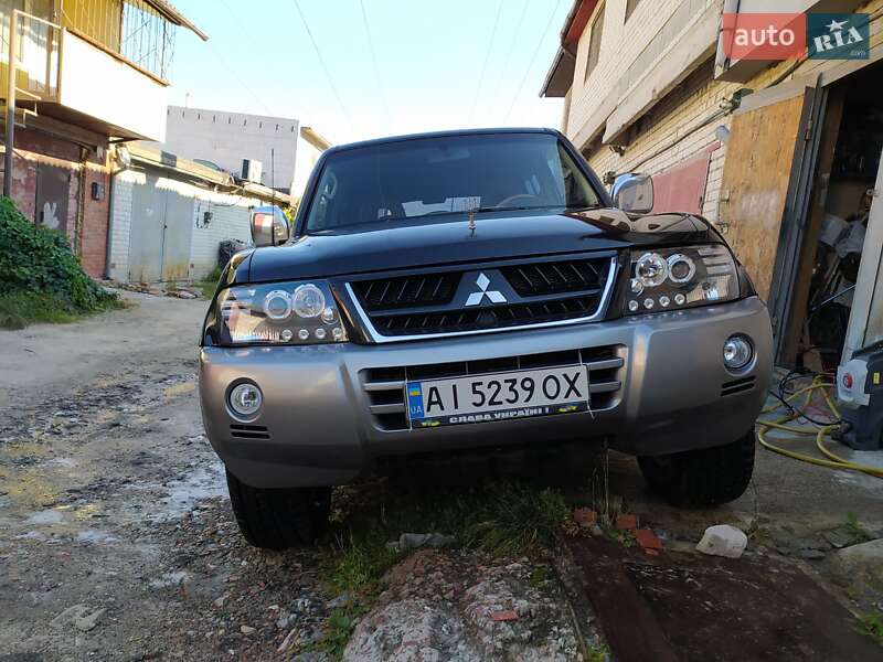 Внедорожник / Кроссовер Mitsubishi Pajero Wagon 2004 в Вышгороде
