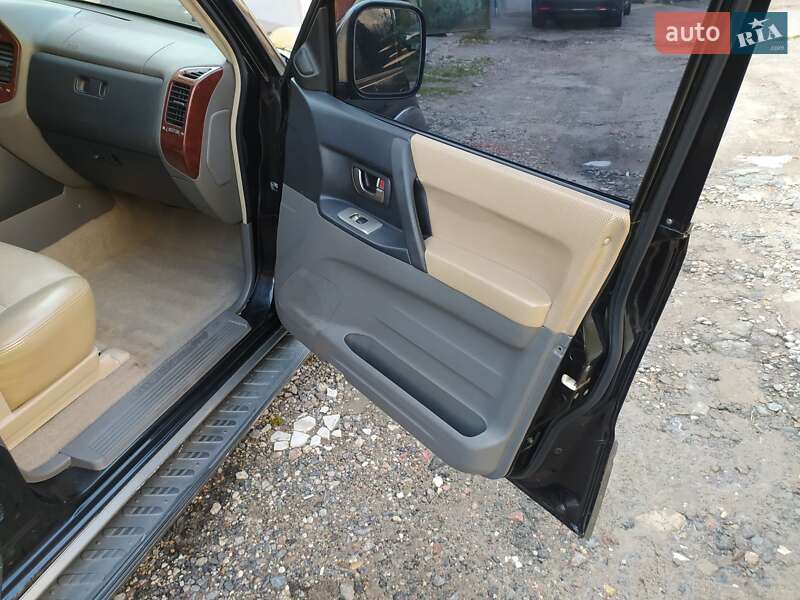 Внедорожник / Кроссовер Mitsubishi Pajero Wagon 2004 в Вышгороде