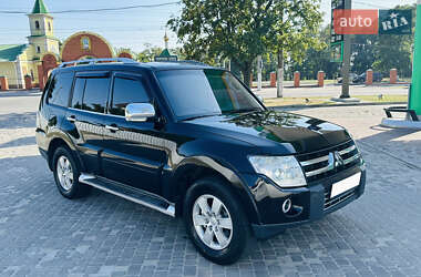 Внедорожник / Кроссовер Mitsubishi Pajero Wagon 2008 в 