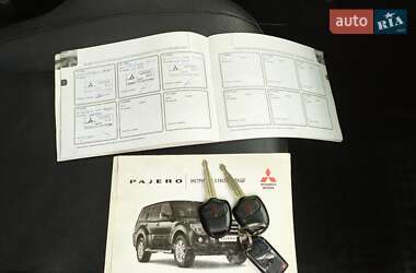 Внедорожник / Кроссовер Mitsubishi Pajero Wagon 2012 в 