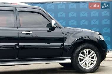 Внедорожник / Кроссовер Mitsubishi Pajero Wagon 2008 в 