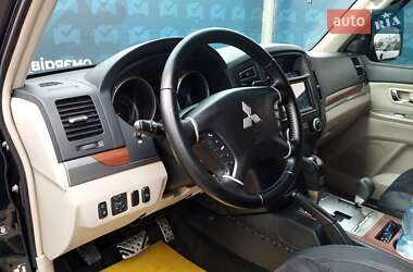 Внедорожник / Кроссовер Mitsubishi Pajero Wagon 2008 в 
