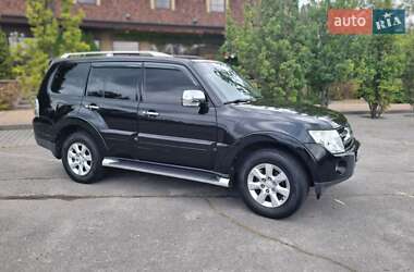 Внедорожник / Кроссовер Mitsubishi Pajero Wagon 2008 в 