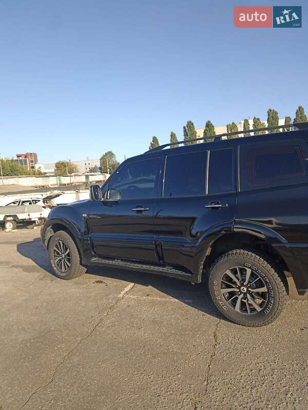 Внедорожник / Кроссовер Mitsubishi Pajero Wagon 2006 в Харькове