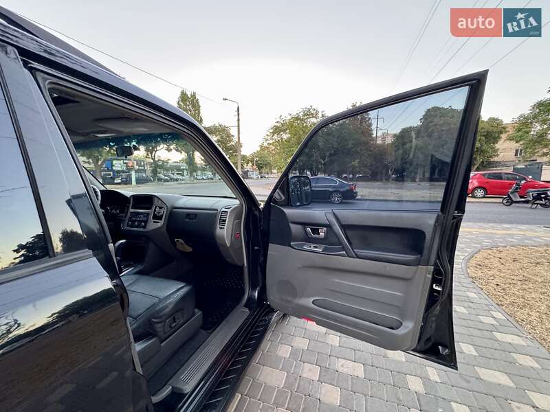 Внедорожник / Кроссовер Mitsubishi Pajero Wagon 2005 в Одессе