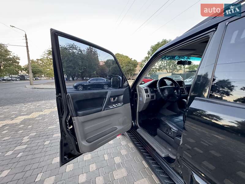 Внедорожник / Кроссовер Mitsubishi Pajero Wagon 2005 в Одессе