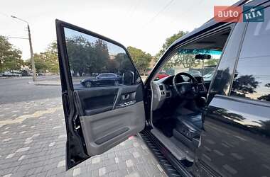 Внедорожник / Кроссовер Mitsubishi Pajero Wagon 2005 в 