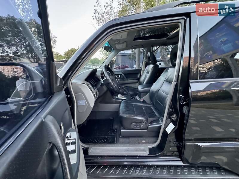 Внедорожник / Кроссовер Mitsubishi Pajero Wagon 2005 в Одессе