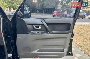 Внедорожник / Кроссовер Mitsubishi Pajero Wagon 2005 в 