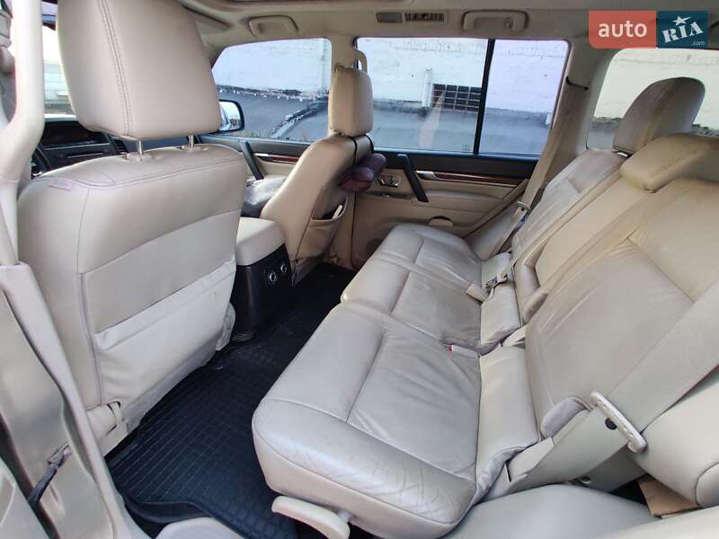 Внедорожник / Кроссовер Mitsubishi Pajero Wagon 2008 в Харькове