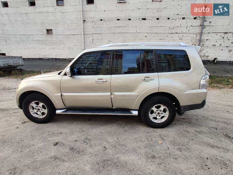 Внедорожник / Кроссовер Mitsubishi Pajero Wagon 2008 в Харькове