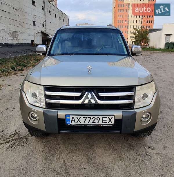 Внедорожник / Кроссовер Mitsubishi Pajero Wagon 2008 в Харькове