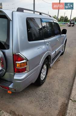 Внедорожник / Кроссовер Mitsubishi Pajero Wagon 2003 в 