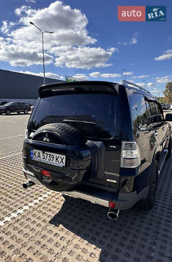 Внедорожник / Кроссовер Mitsubishi Pajero Wagon 2008 в 