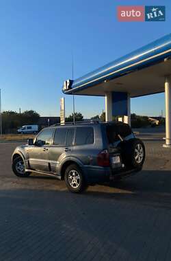 Внедорожник / Кроссовер Mitsubishi Pajero Wagon 2006 в 