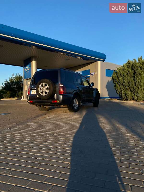 Внедорожник / Кроссовер Mitsubishi Pajero Wagon 2006 в Изюме