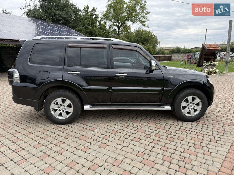 Внедорожник / Кроссовер Mitsubishi Pajero Wagon 2008 в Калуше