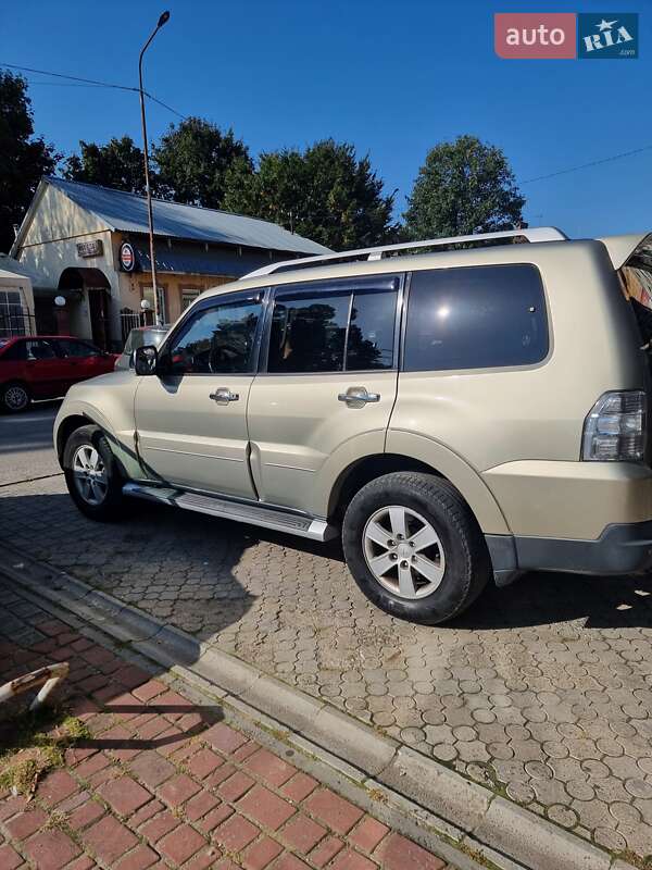 Позашляховик / Кросовер Mitsubishi Pajero Wagon 2008 в Львові фото 2 Позашляховик / Кросовер Mitsubishi Pajero Wagon 2008 в Львові