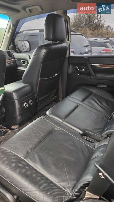 Позашляховик / Кросовер Mitsubishi Pajero Wagon 2007 в Дніпрі
