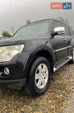 Внедорожник / Кроссовер Mitsubishi Pajero Wagon 2007 в 