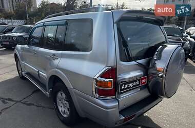 Внедорожник / Кроссовер Mitsubishi Pajero Wagon 2003 в 