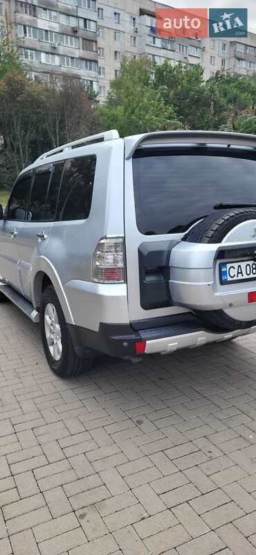 Внедорожник / Кроссовер Mitsubishi Pajero Wagon 2009 в Черкассах