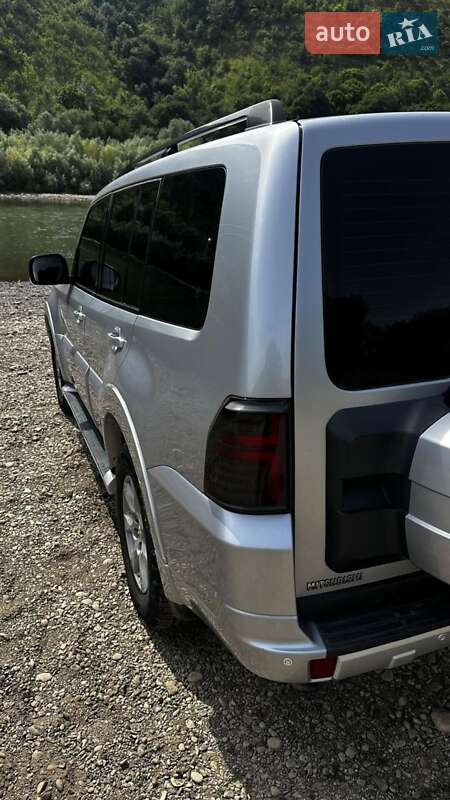 Позашляховик / Кросовер Mitsubishi Pajero Wagon 2011 в Тернополі фото 6 Позашляховик / Кросовер Mitsubishi Pajero Wagon 2011 в Тернополі