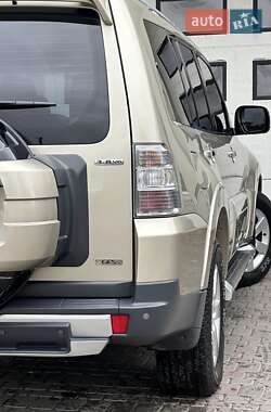Внедорожник / Кроссовер Mitsubishi Pajero Wagon 2007 в 
