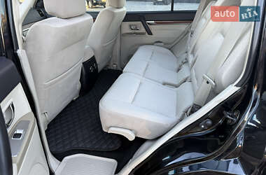 Позашляховик / Кросовер Mitsubishi Pajero Wagon 2007 в 
