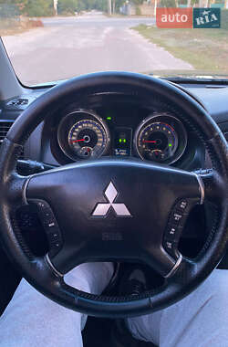 Внедорожник / Кроссовер Mitsubishi Pajero Wagon 2008 в 
