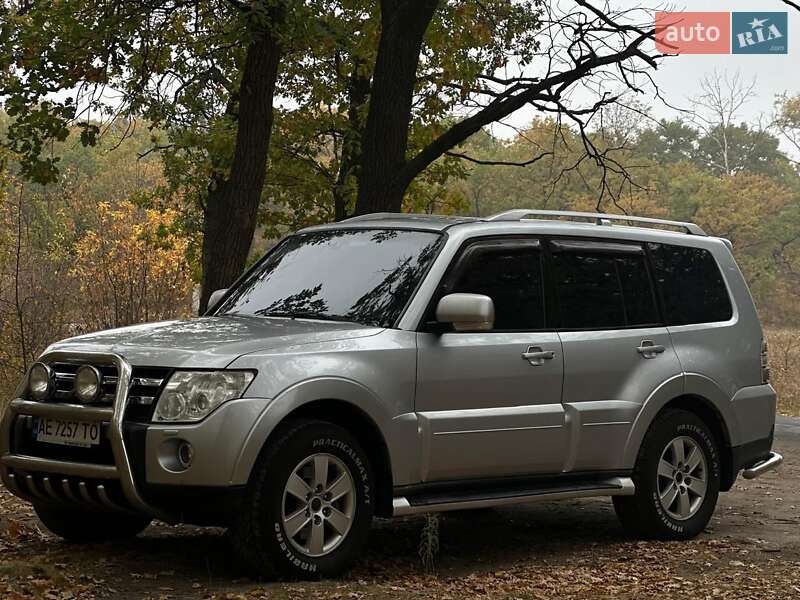 Позашляховик / Кросовер Mitsubishi Pajero Wagon 2007 в Павлограді