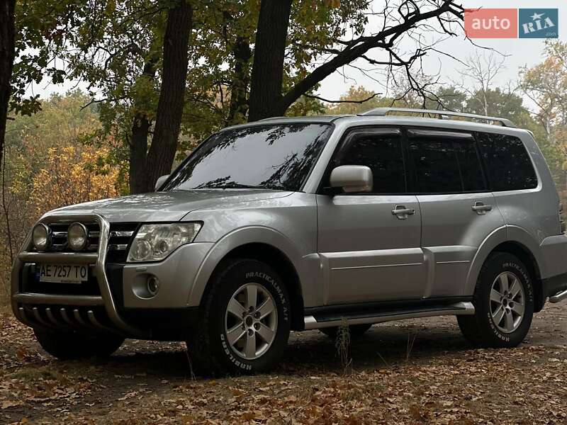 Позашляховик / Кросовер Mitsubishi Pajero Wagon 2007 в Павлограді
