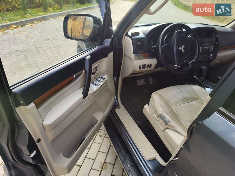 Позашляховик / Кросовер Mitsubishi Pajero Wagon 2007 в Вишнівці