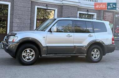 Позашляховик / Кросовер Mitsubishi Pajero Wagon 2003 в 