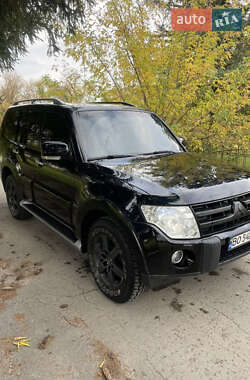 Внедорожник / Кроссовер Mitsubishi Pajero Wagon 2008 в 