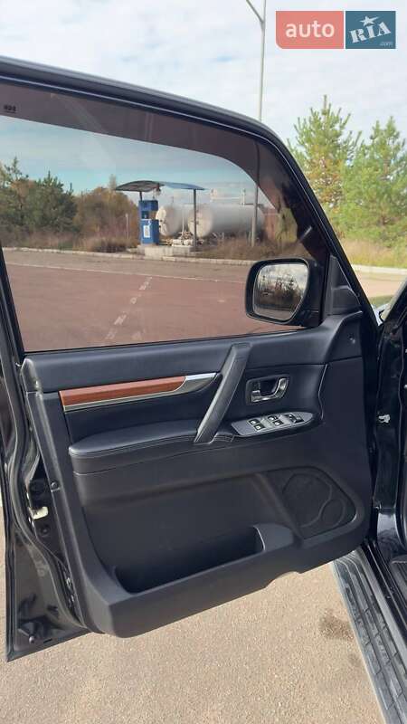 Позашляховик / Кросовер Mitsubishi Pajero Wagon 2007 в Житомирі