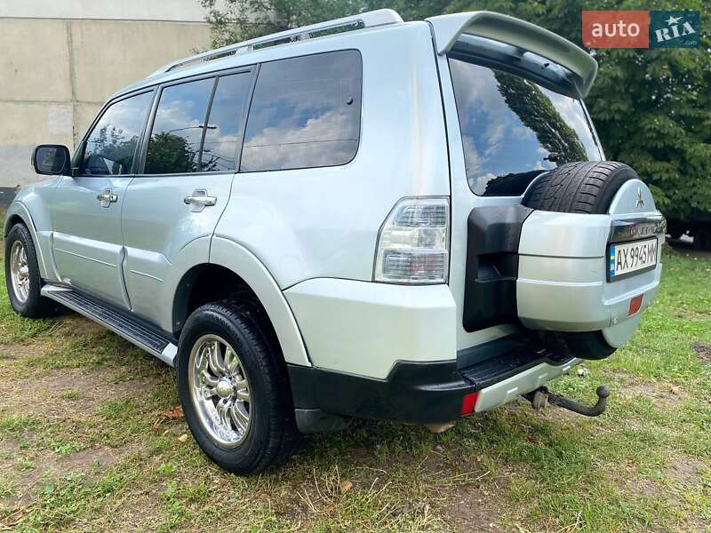 Позашляховик / Кросовер Mitsubishi Pajero Wagon 2007 в Харкові