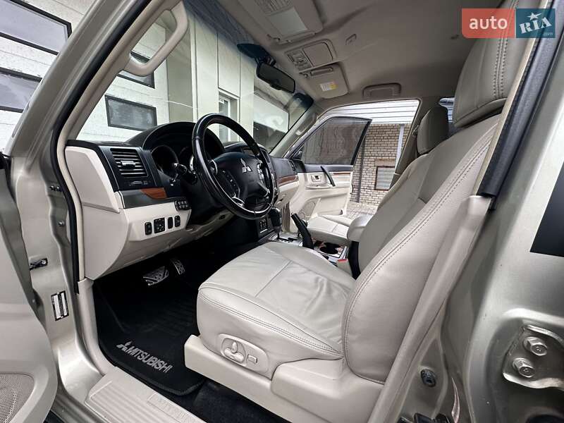 Позашляховик / Кросовер Mitsubishi Pajero Wagon 2007 в Миколаєві