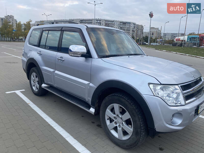 Внедорожник / Кроссовер Mitsubishi Pajero Wagon 2013 в Сумах фото 3 Внедорожник / Кроссовер Mitsubishi Pajero Wagon 2013 в Сумах
