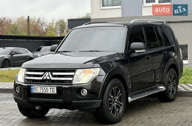Внедорожник / Кроссовер Mitsubishi Pajero Wagon 2007 в 