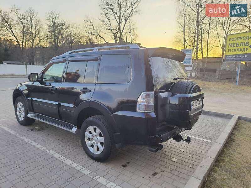 Позашляховик / Кросовер Mitsubishi Pajero Wagon 2010 в Старокостянтинові