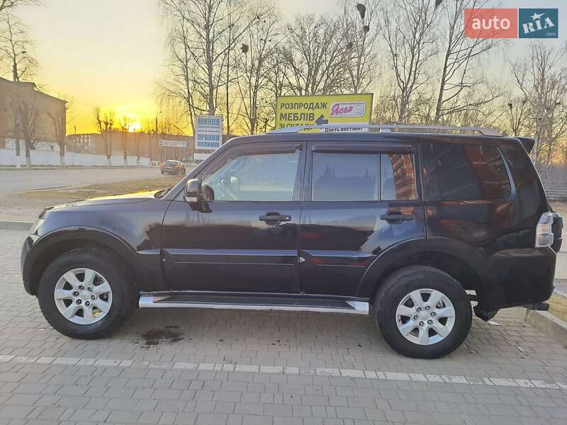 Позашляховик / Кросовер Mitsubishi Pajero Wagon 2010 в Старокостянтинові