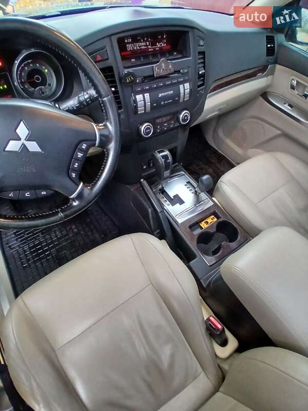 Внедорожник / Кроссовер Mitsubishi Pajero Wagon 2014 в Виннице фото 16 Внедорожник / Кроссовер Mitsubishi Pajero Wagon 2014 в Виннице