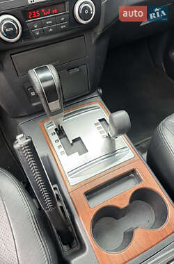 Внедорожник / Кроссовер Mitsubishi Pajero Wagon 2012 в 