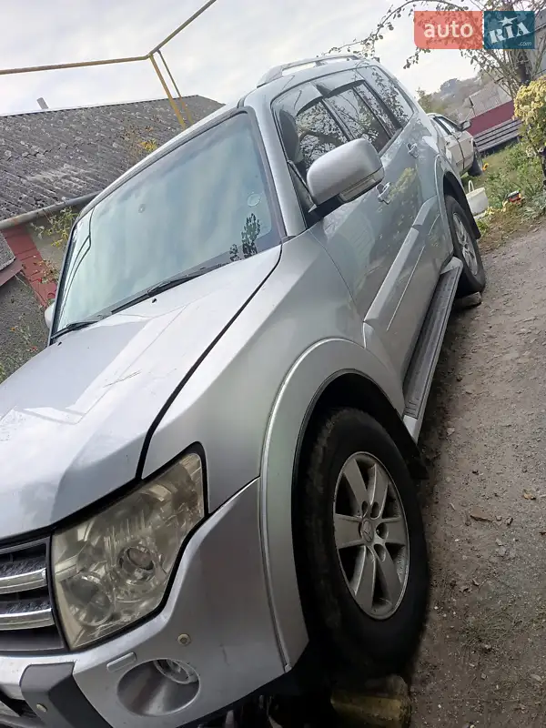 Mitsubishi Pajero Wagon