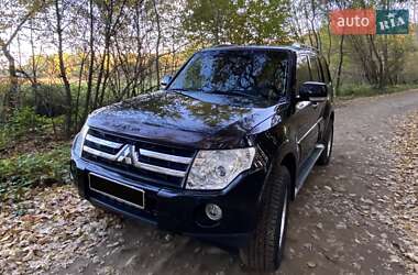 Позашляховик / Кросовер Mitsubishi Pajero Wagon 2008 в  фото 10 Позашляховик / Кросовер Mitsubishi Pajero Wagon 2008 в