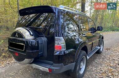 Позашляховик / Кросовер Mitsubishi Pajero Wagon 2008 в  фото 48 Позашляховик / Кросовер Mitsubishi Pajero Wagon 2008 в