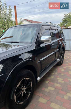 Внедорожник / Кроссовер Mitsubishi Pajero Wagon 2009 в Чернигове